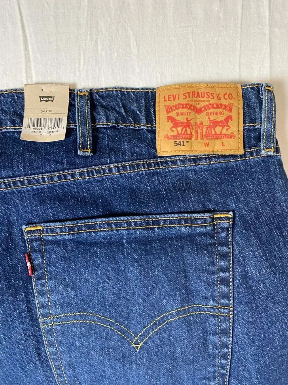 Levi's 541 Athletic Taper Jeans 54 x 30 Big & Tall Stretch (1317)